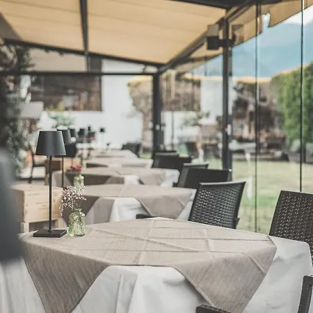 Turmwies Hotel Tirolo